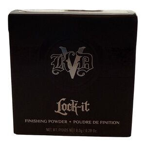 KVD Lock-It Finishing Powder in the Color LIGHT